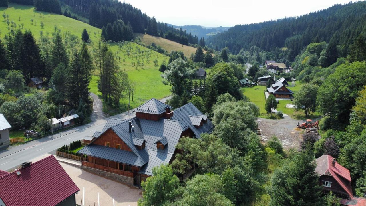 Apartmany Jezerne Velké Karlovice Extérieur photo