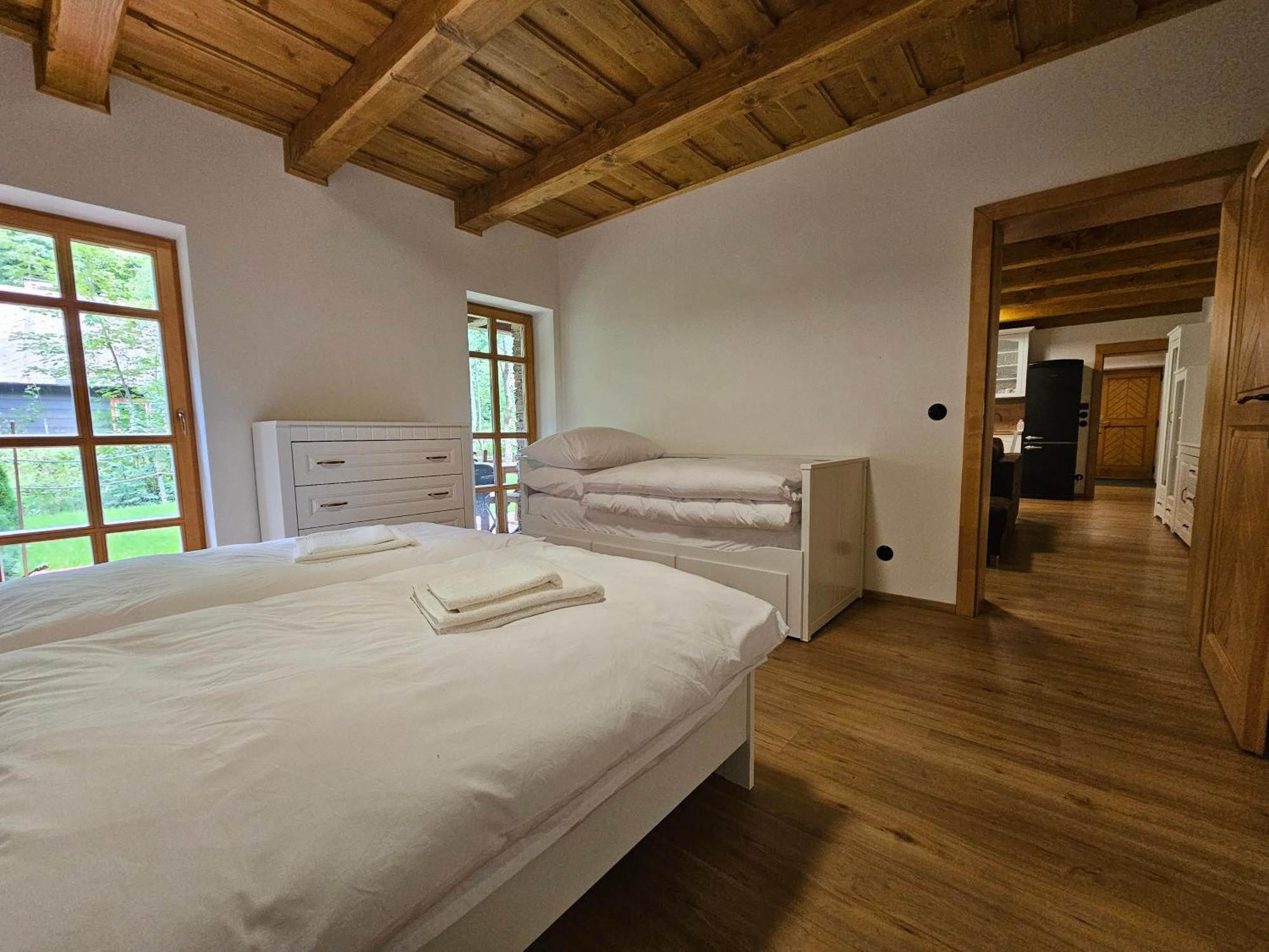 Apartmany Jezerne Velké Karlovice Extérieur photo