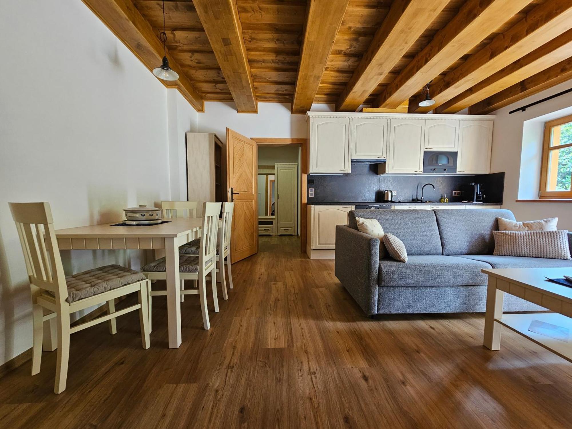 Apartmany Jezerne Velké Karlovice Extérieur photo