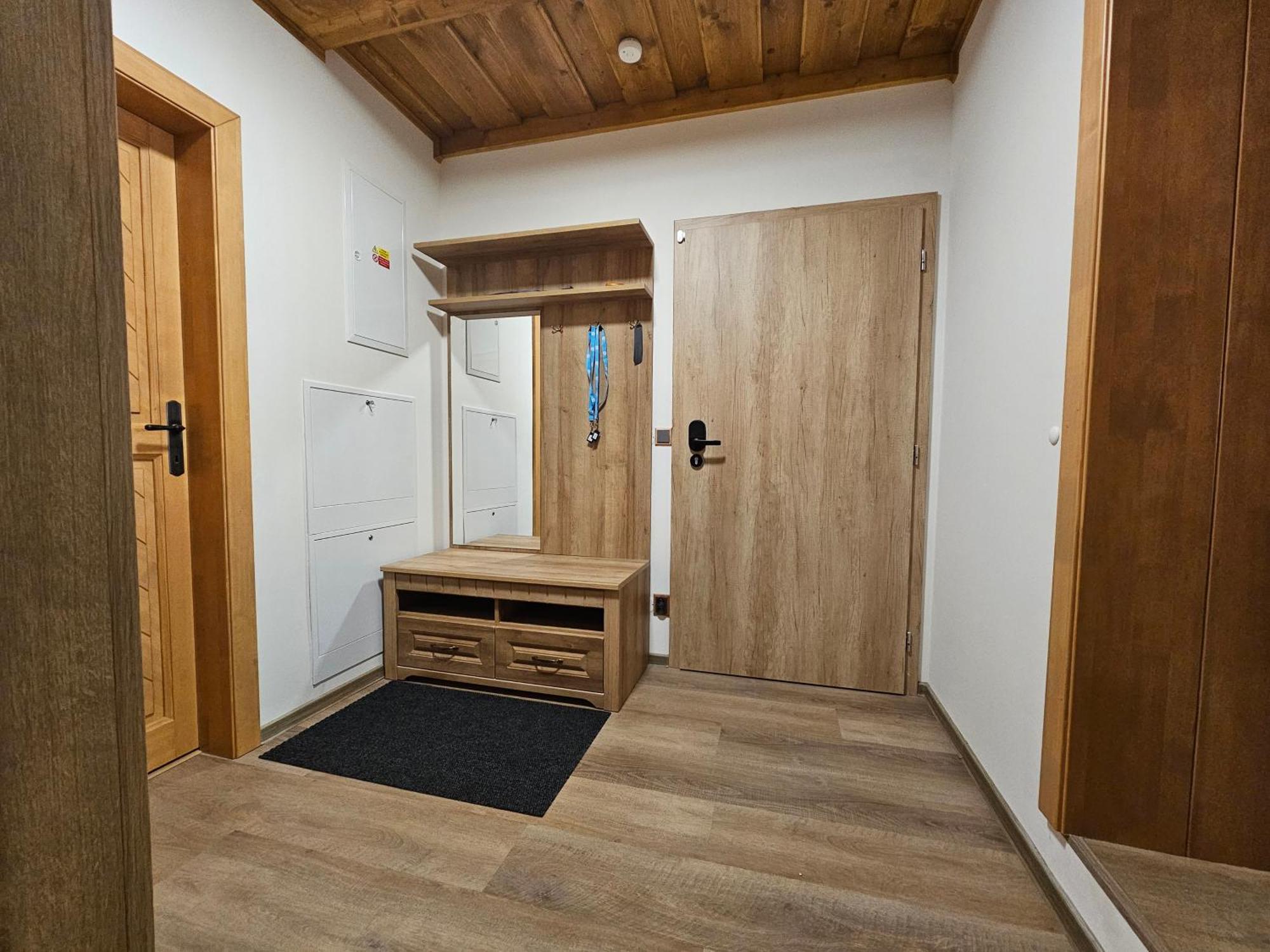 Apartmany Jezerne Velké Karlovice Chambre photo