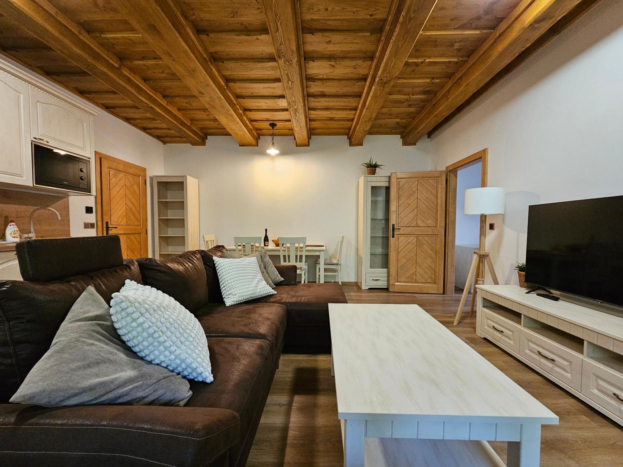 Apartmany Jezerne Velké Karlovice Chambre photo