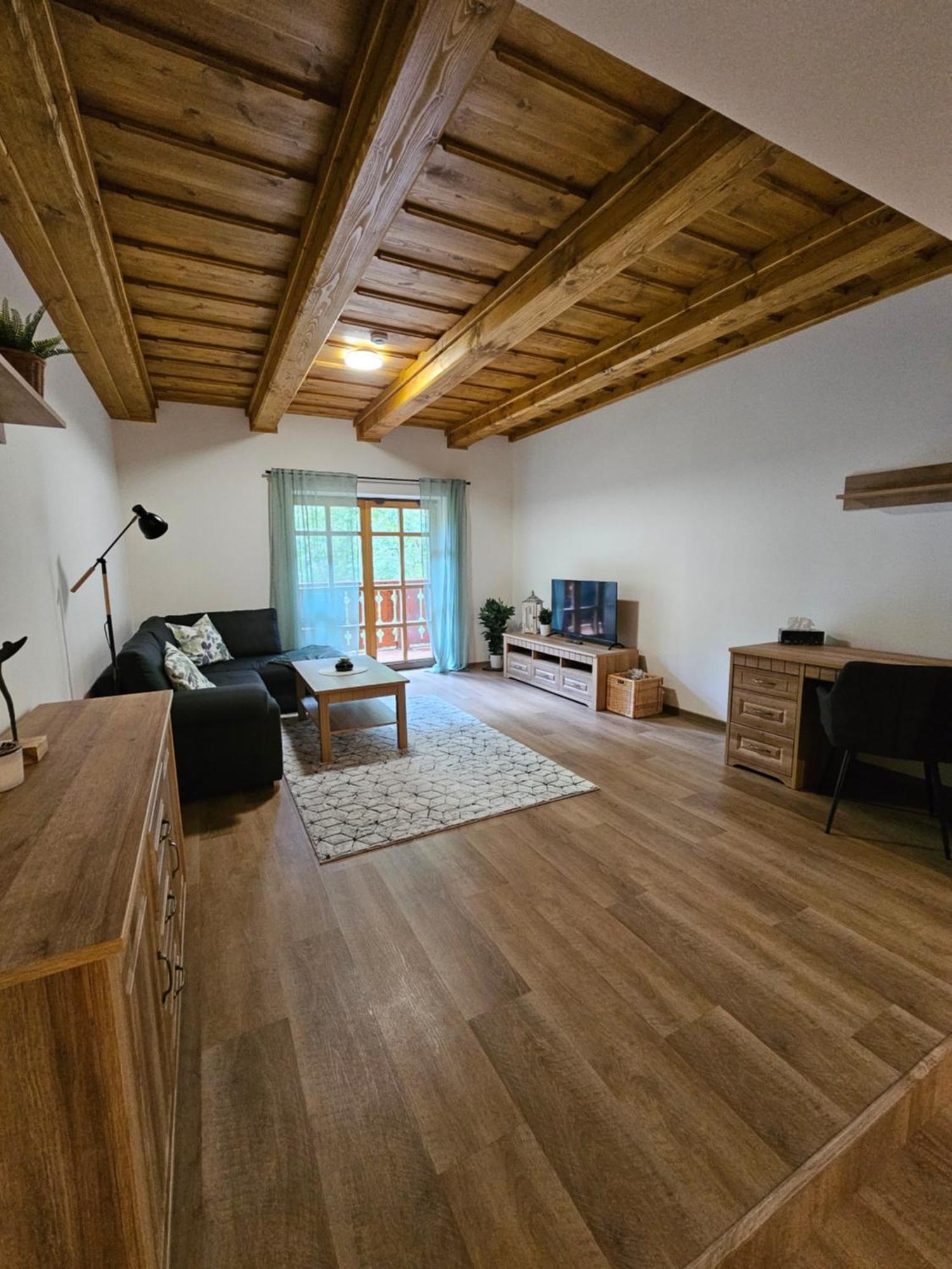 Apartmany Jezerne Velké Karlovice Chambre photo